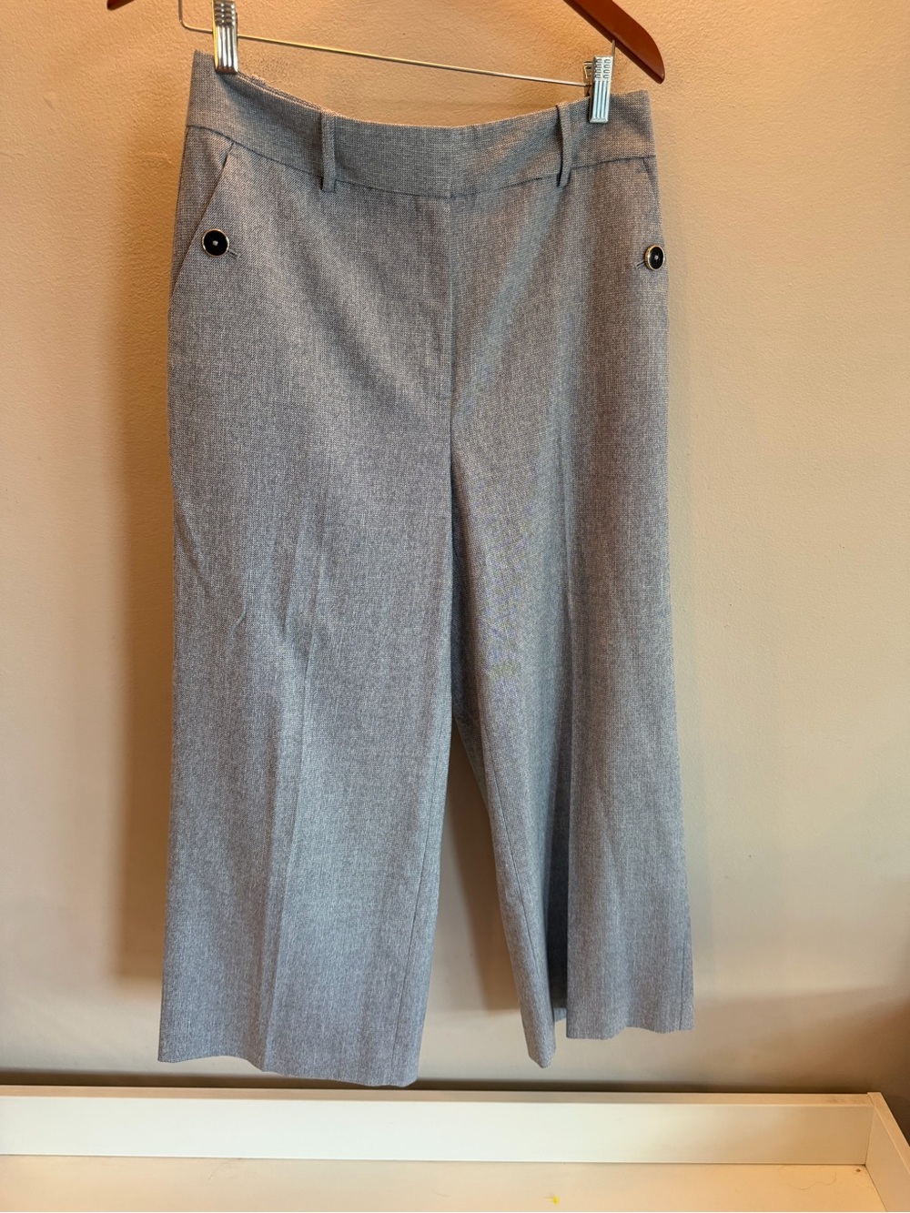 Tommy‎ Hilfiger Gray Wide Leg Cropped Trousers Button Detail Pants Womens Size 6